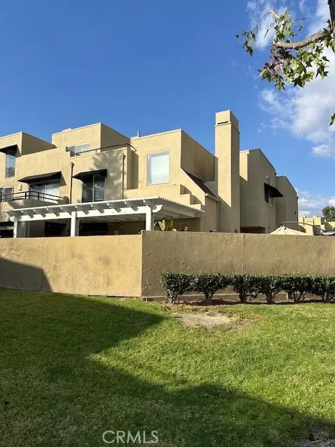 MLS: OC24223827 Condo For Sale