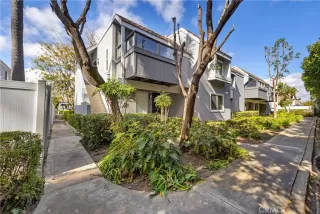 Photo #1: OC24223928 Listing 