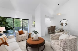 Photo #4: OC24223994 Listing 