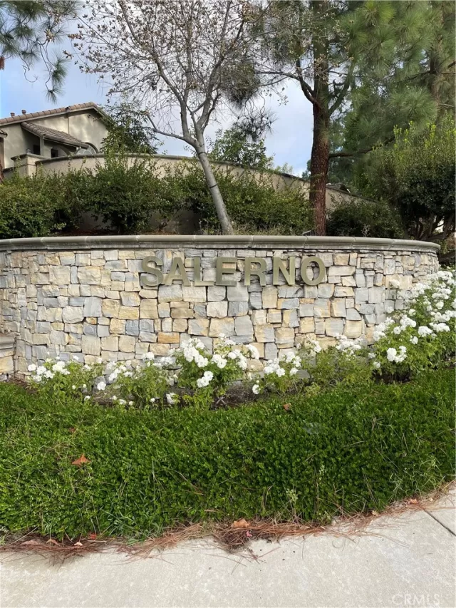 MLS: OC24224294 Condo For Sale