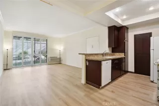 Photo #2: OC24224318 Listing 