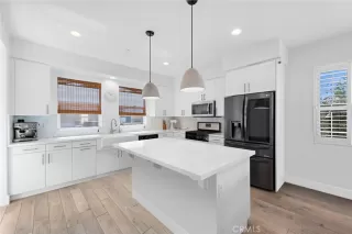 Photo #5: OC24224562 Listing