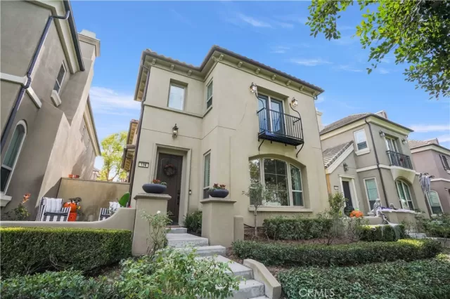 MLS: OC24224816 Condo For Sale