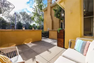 Photo #3: OC24224964 Listing 