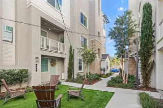 Photo #2: OC24224993 Listing