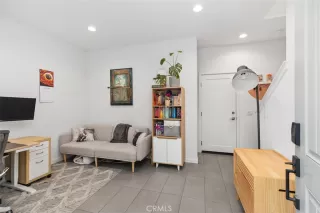 Photo #4: OC24224993 Listing