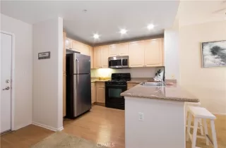 Photo #2: OC24225584 Listing 