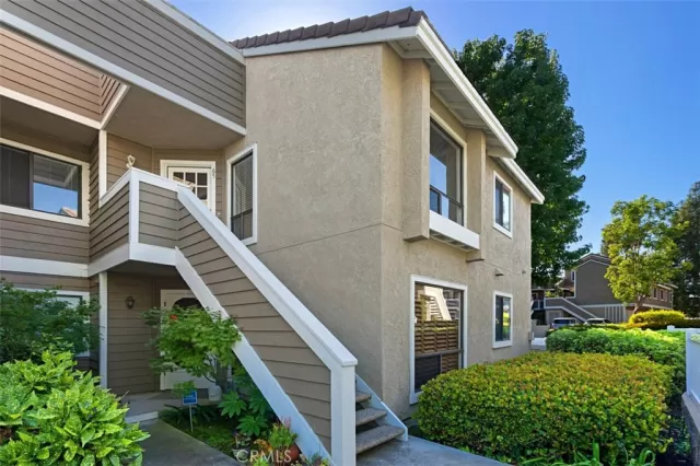 MLS: OC24225764 Condo For Sale