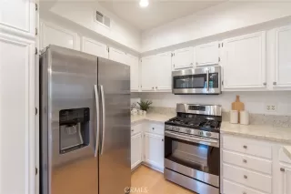 Photo #5: OC24226249 Listing 