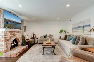 Photo #2: OC24226352 Listing 