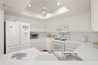 Photo #5: OC24226357 Listing