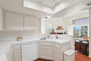 Photo #6: OC24226357 Listing