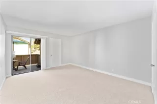 Photo #4: OC24226464 Listing 