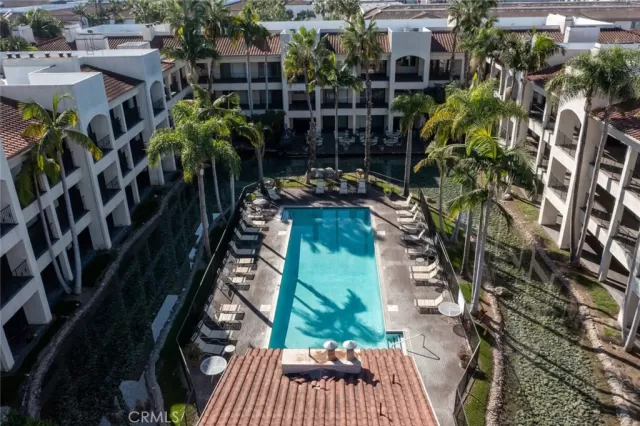 MLS: OC24226576 Condo For Sale