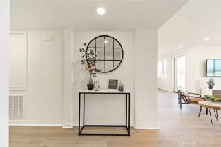 Photo #3: OC24226833 Listing