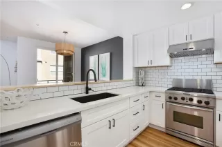 Photo #2: OC24227656 Listing