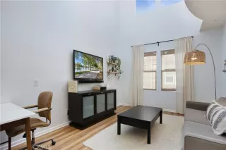 Photo #6: OC24227656 Listing