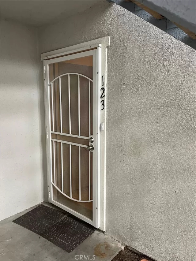 MLS: OC24228053 Condo For Sale