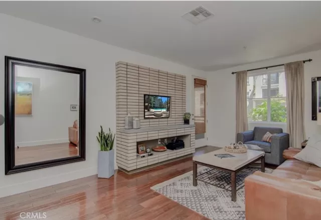 MLS: OC24228078 Condo For Sale