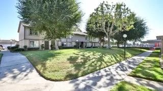 Photo #1: OC24228236 Listing 