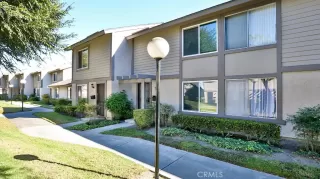 Photo #6: OC24228236 Listing 