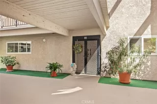 Photo #5: OC24228239 Listing