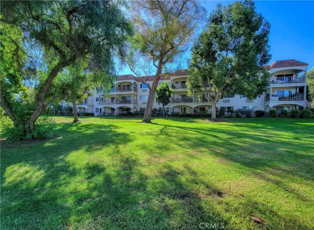 MLS: OC24228931 Condo For Sale