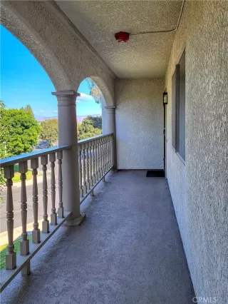 Photo #3: OC24228931 Listing