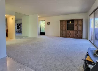 Photo #6: OC24228931 Listing