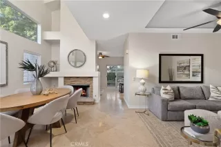 Photo #4: OC24229056 Listing 