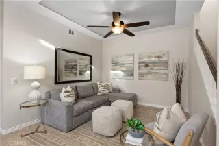 Photo #5: OC24229056 Listing 