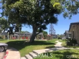 Photo #5: OC24229121 Listing 