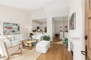 Photo #4: OC24229308 Listing 