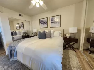 Photo #5: OC24229317 Listing