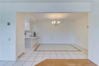 Photo #6: OC24229324 Listing