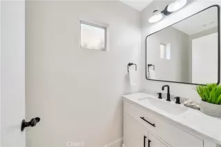 Photo #6: OC24229842 Listing 