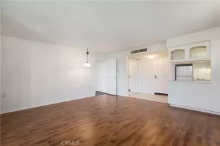 Photo #5: OC24229893 Listing