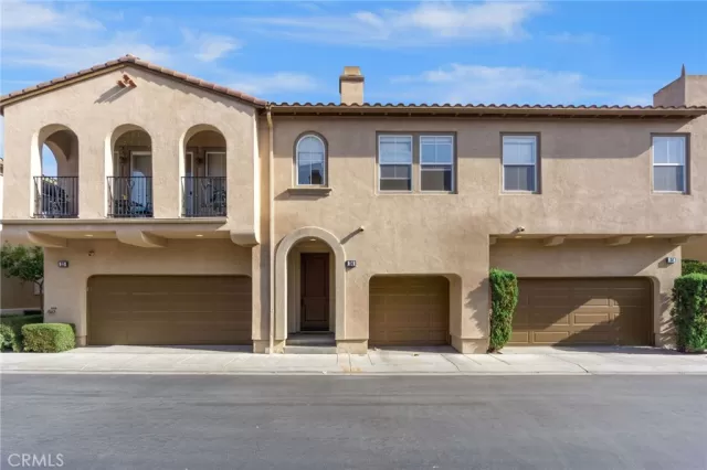 MLS: OC24230119 Condo For Sale