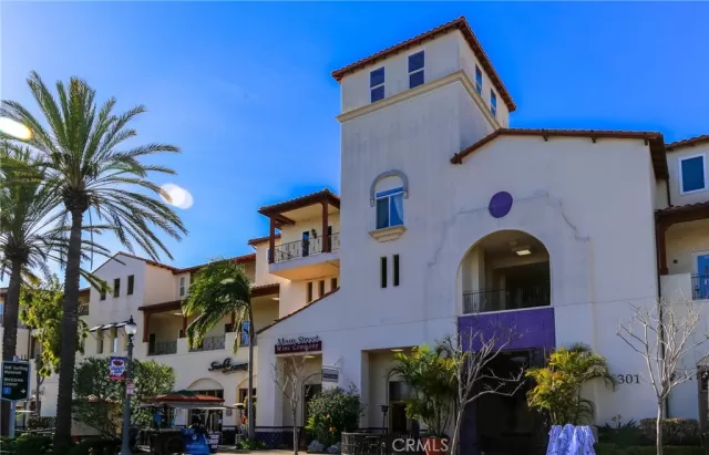 MLS: OC24230179 Condo For Sale