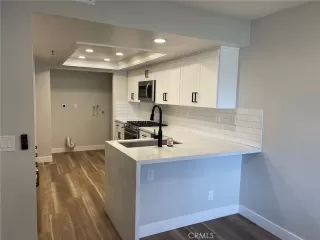 Photo #4: OC24230274 Listing 