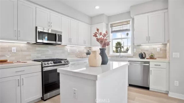 MLS: OC24230369 Condo For Sale