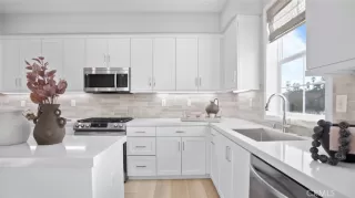 Photo #1: OC24230369 Listing 