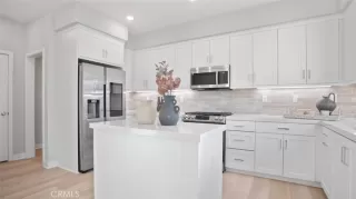 Photo #2: OC24230369 Listing 