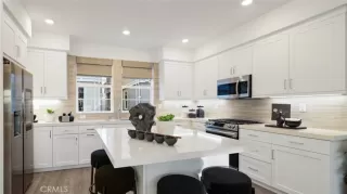 Photo #1: OC24230380 Listing 