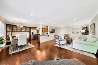 Photo #6: OC24230435 Listing 