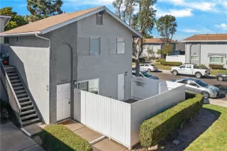 Photo #2: OC24230635 Listing 