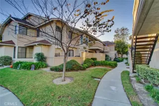 Photo #3: OC24230858 Listing