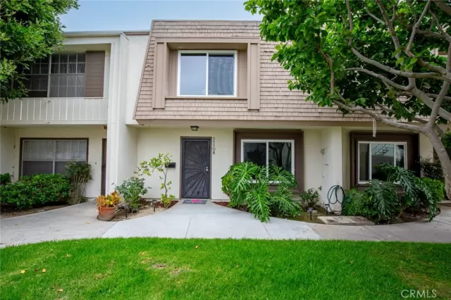 MLS: OC24230931 Condo For Sale