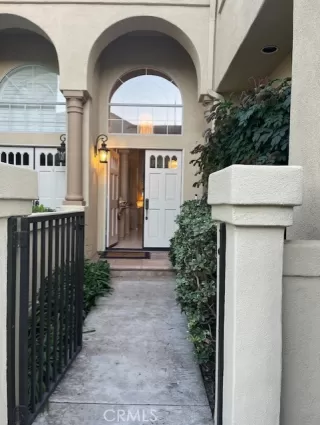 Photo #2: OC24230933 Listing 