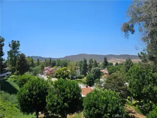 Photo #4: OC24231040 Listing